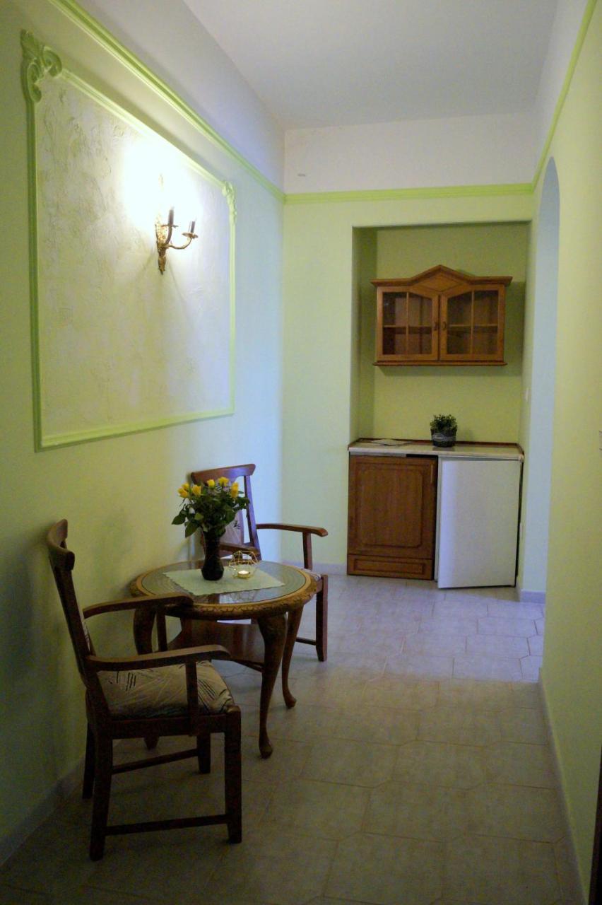 Sophie'S Holiday Marton Villa & Apartmanok Siofok Bagian luar foto