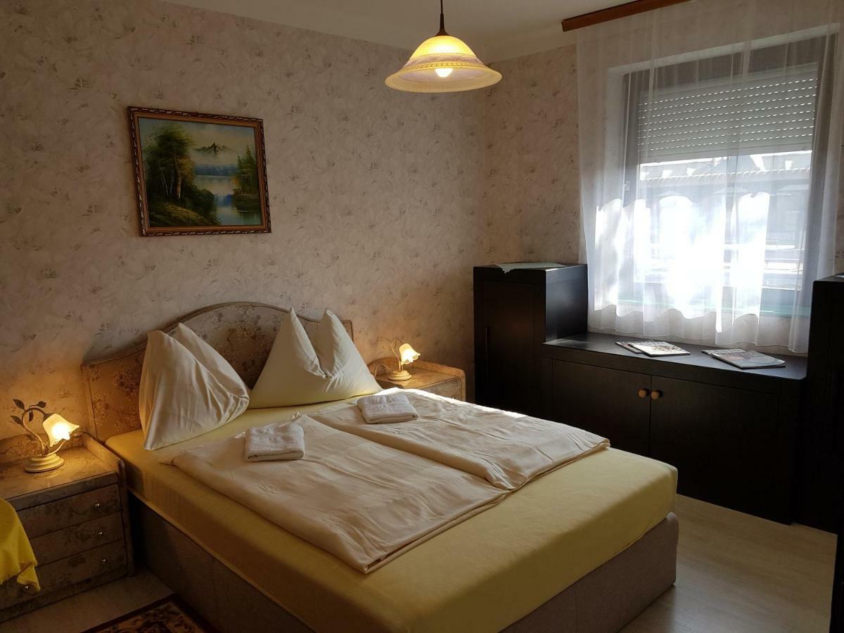 Sophie'S Holiday Marton Villa & Apartmanok Siofok Ruang foto